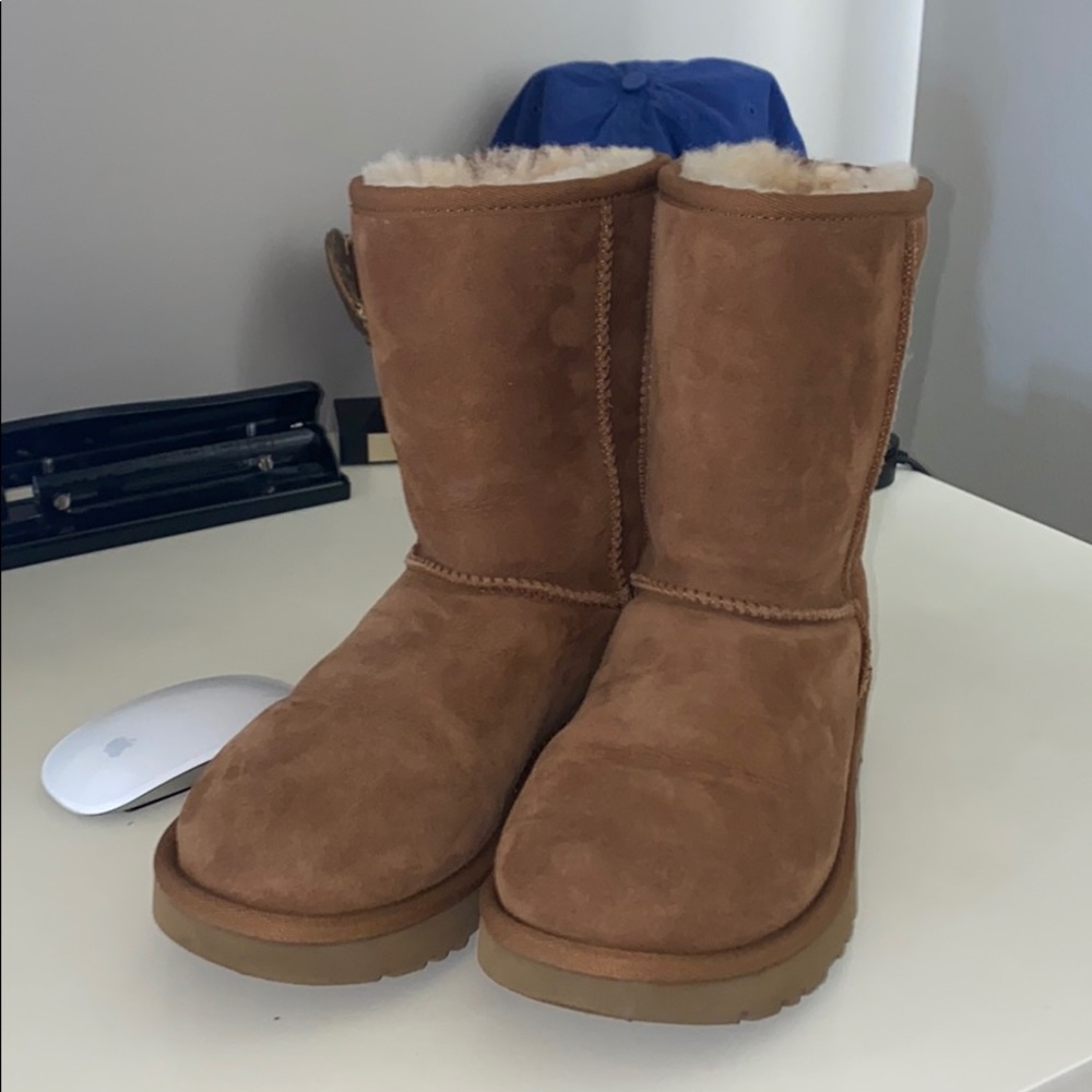 UGG BOOTS